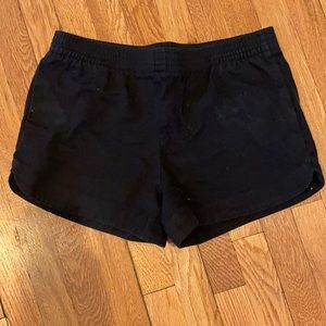 Aritzia babaton black shorts